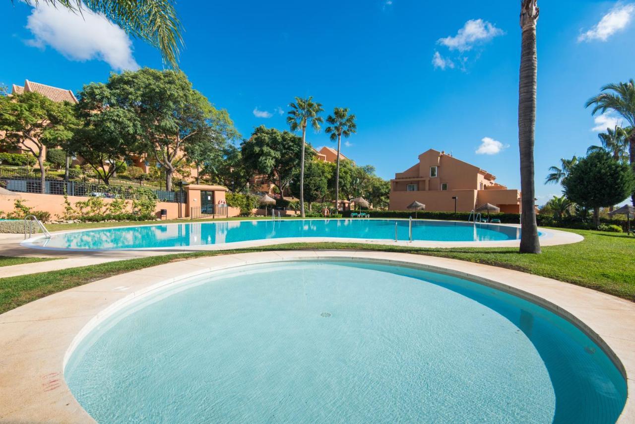 Rentandhomes Marbella Golf Elviria 外观 照片